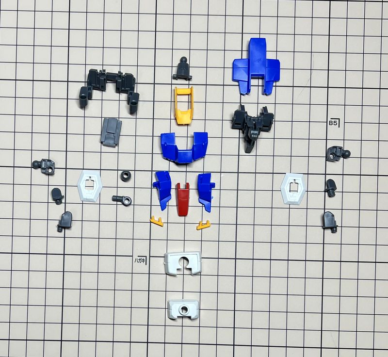 HGUCZガンダム組み立て胴体01