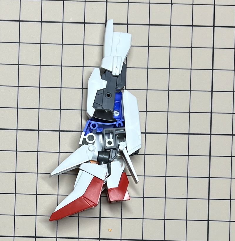 HGUCZガンダム組み立て脚部02